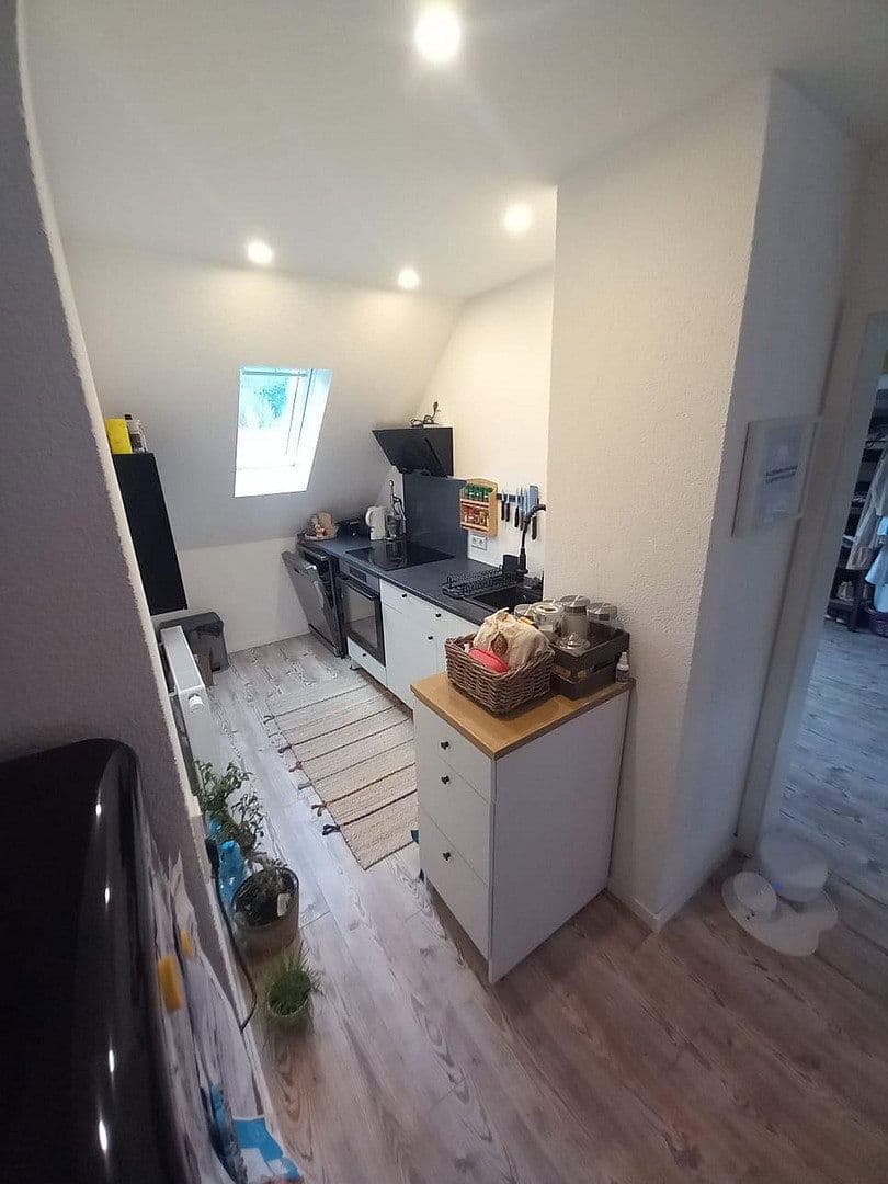 Prenájom bytu 3-izbový 65 m², Pforzheim, Bádensko-Wurttembersko Prenájom bytu 3-izbový 65 m², Pforzheim, Bádensko-Wurttembersko