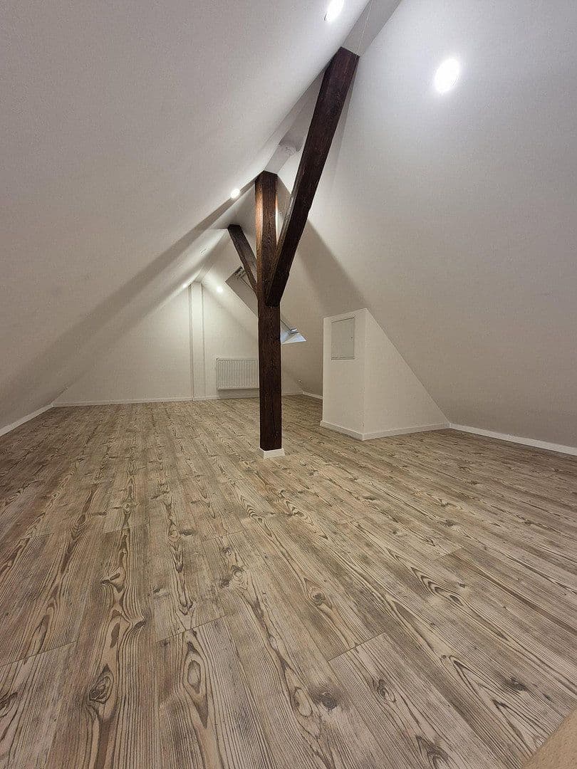 Prenájom bytu 3-izbový 65 m², Pforzheim, Bádensko-Wurttembersko Prenájom bytu 3-izbový 65 m², Pforzheim, Bádensko-Wurttembersko