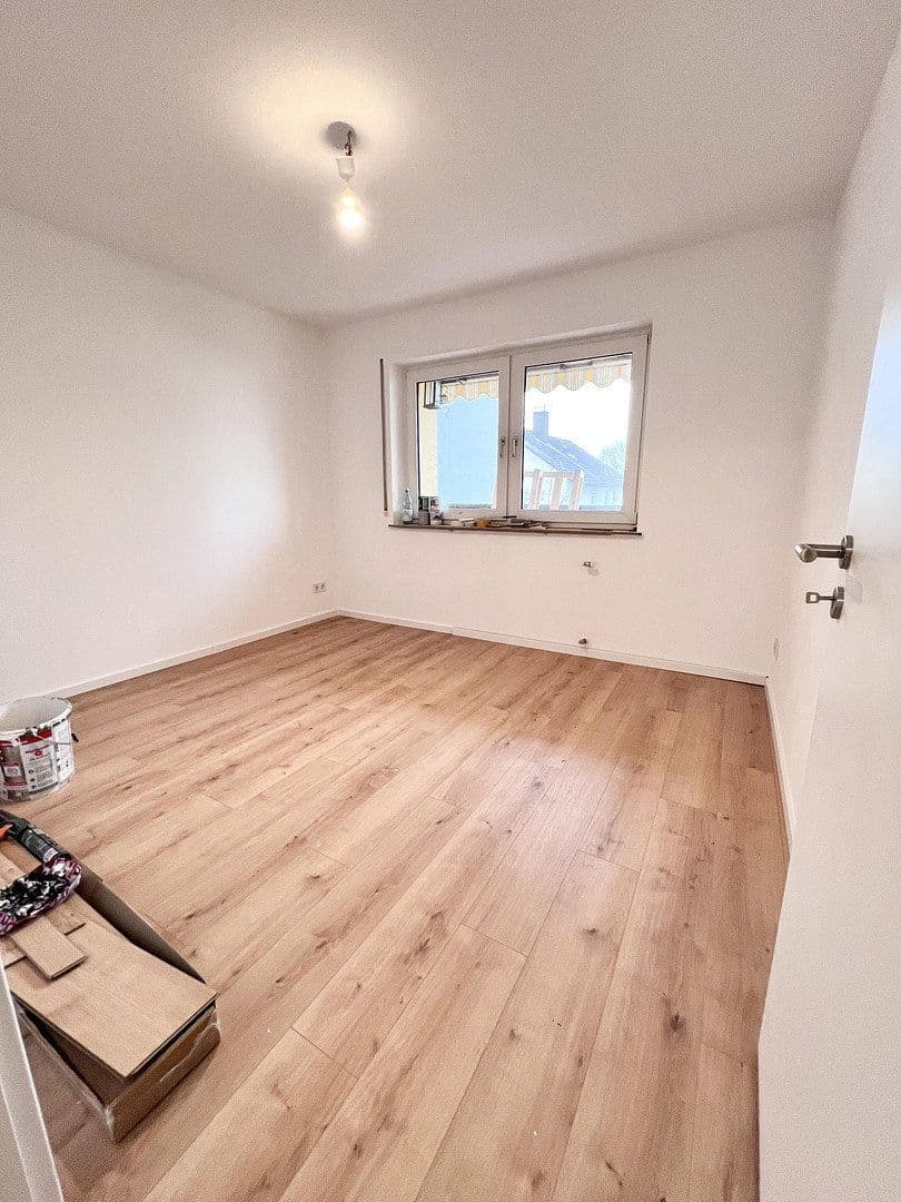 Prenájom bytu 3-izbový 78 m², Fürth, Bavorsko Prenájom bytu 3-izbový 78 m², Fürth, Bavorsko