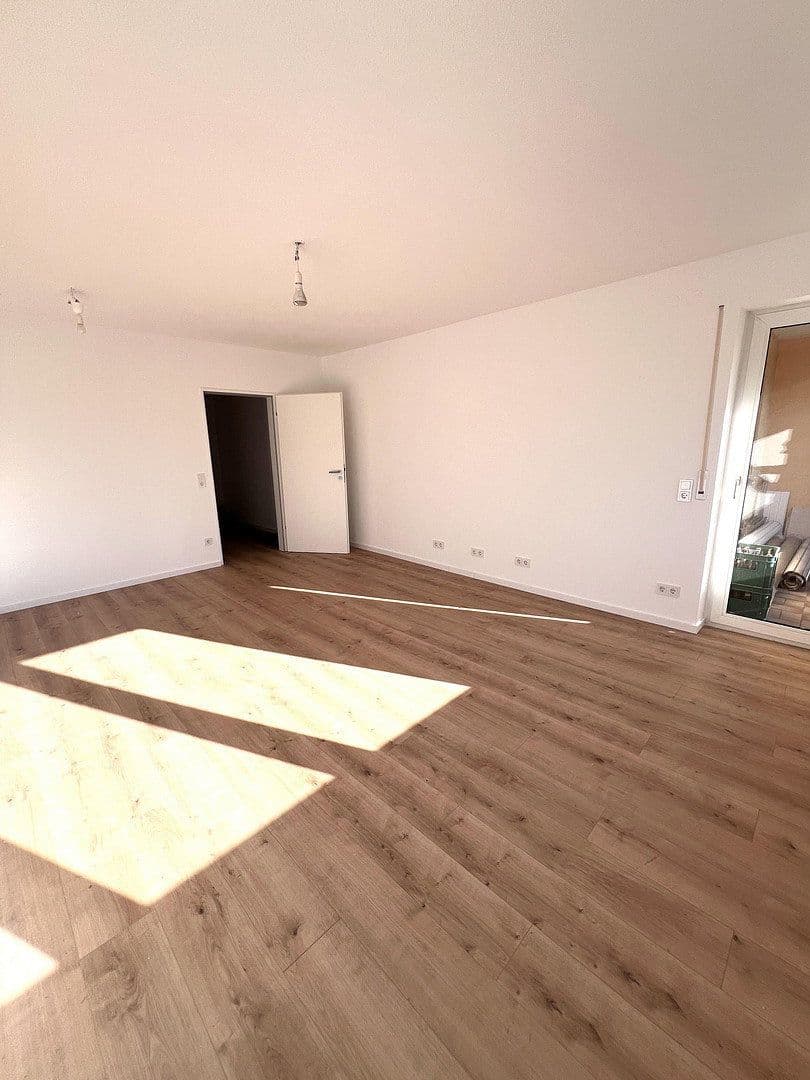 Prenájom bytu 3-izbový 78 m², Fürth, Bavorsko Prenájom bytu 3-izbový 78 m², Fürth, Bavorsko