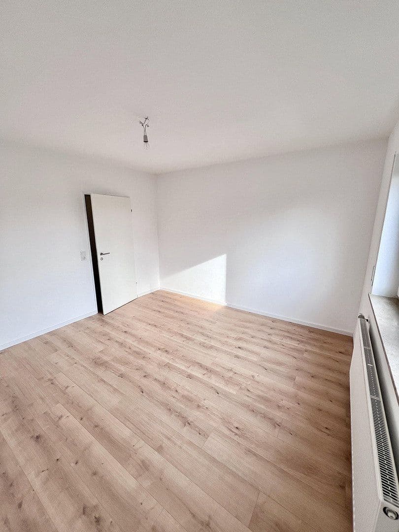 Prenájom bytu 3-izbový 78 m², Fürth, Bavorsko Prenájom bytu 3-izbový 78 m², Fürth, Bavorsko