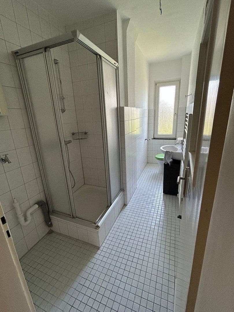 Prenájom bytu 3-izbový 91 m², Gronaustraße 99, Wuppertal, Severné Porýnie - Westfálsko Prenájom bytu 3-izbový 91 m², Gronaustraße 99, Wuppertal, Severné Porýnie - Westfálsko