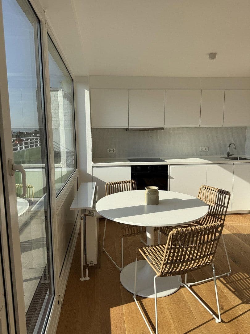 Prenájom bytu 1-izbový 37 m², Münsterstrasse 161, Düsseldorf, Severné Porýnie - Westfálsko Prenájom bytu 1-izbový 37 m², Münsterstrasse 161, Düsseldorf, Severné Porýnie - Westfálsko