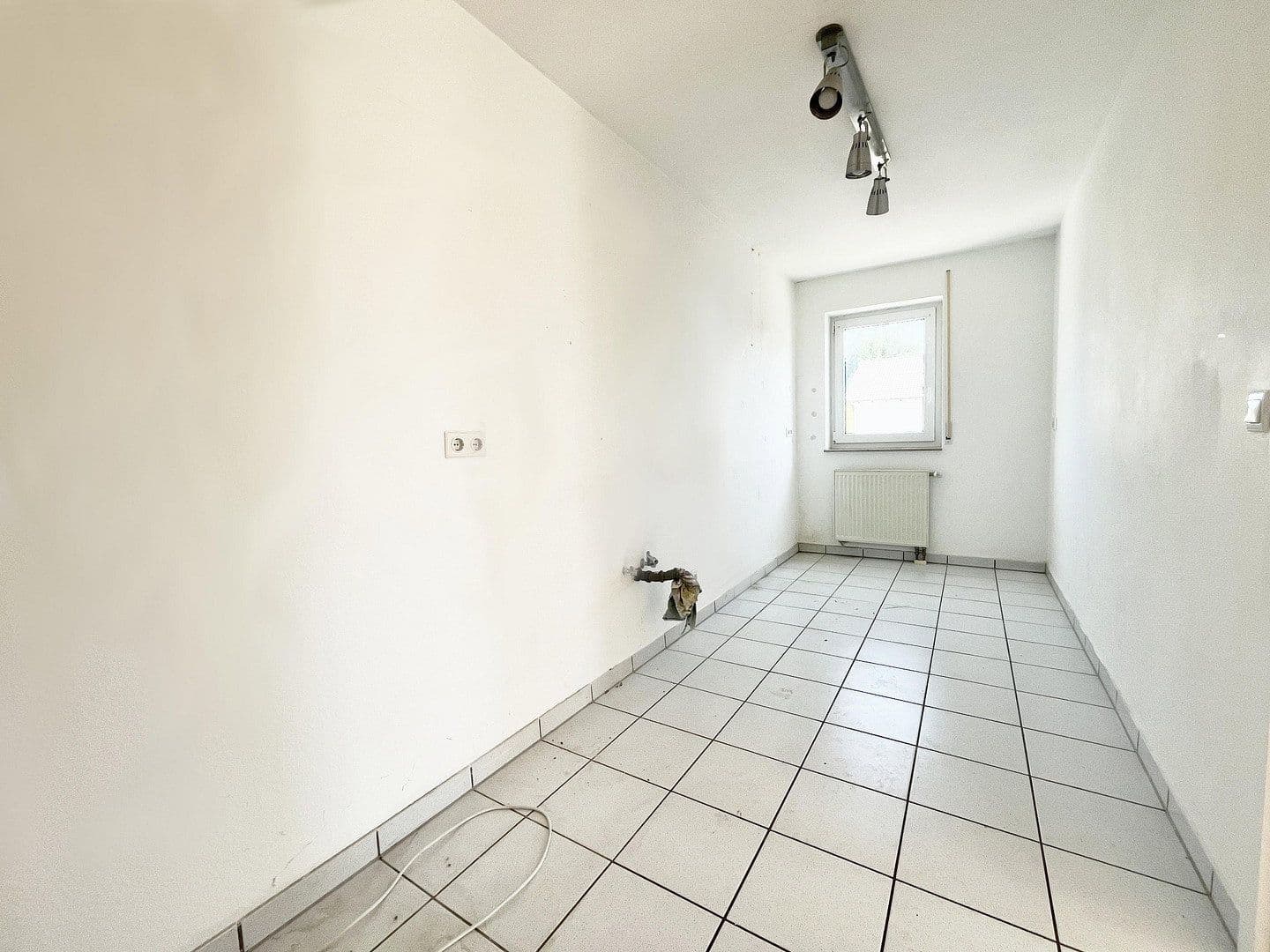 Prenájom bytu 3-izbový 103 m², Pforzheim, Bádensko-Wurttembersko Prenájom bytu 3-izbový 103 m², Pforzheim, Bádensko-Wurttembersko