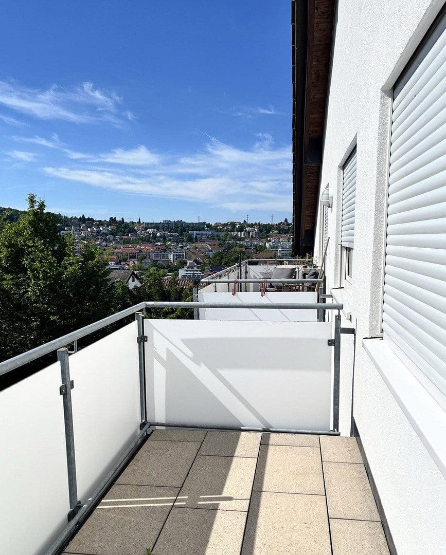 Prenájom bytu 3-izbový 103 m², Pforzheim, Bádensko-Wurttembersko Prenájom bytu 3-izbový 103 m², Pforzheim, Bádensko-Wurttembersko