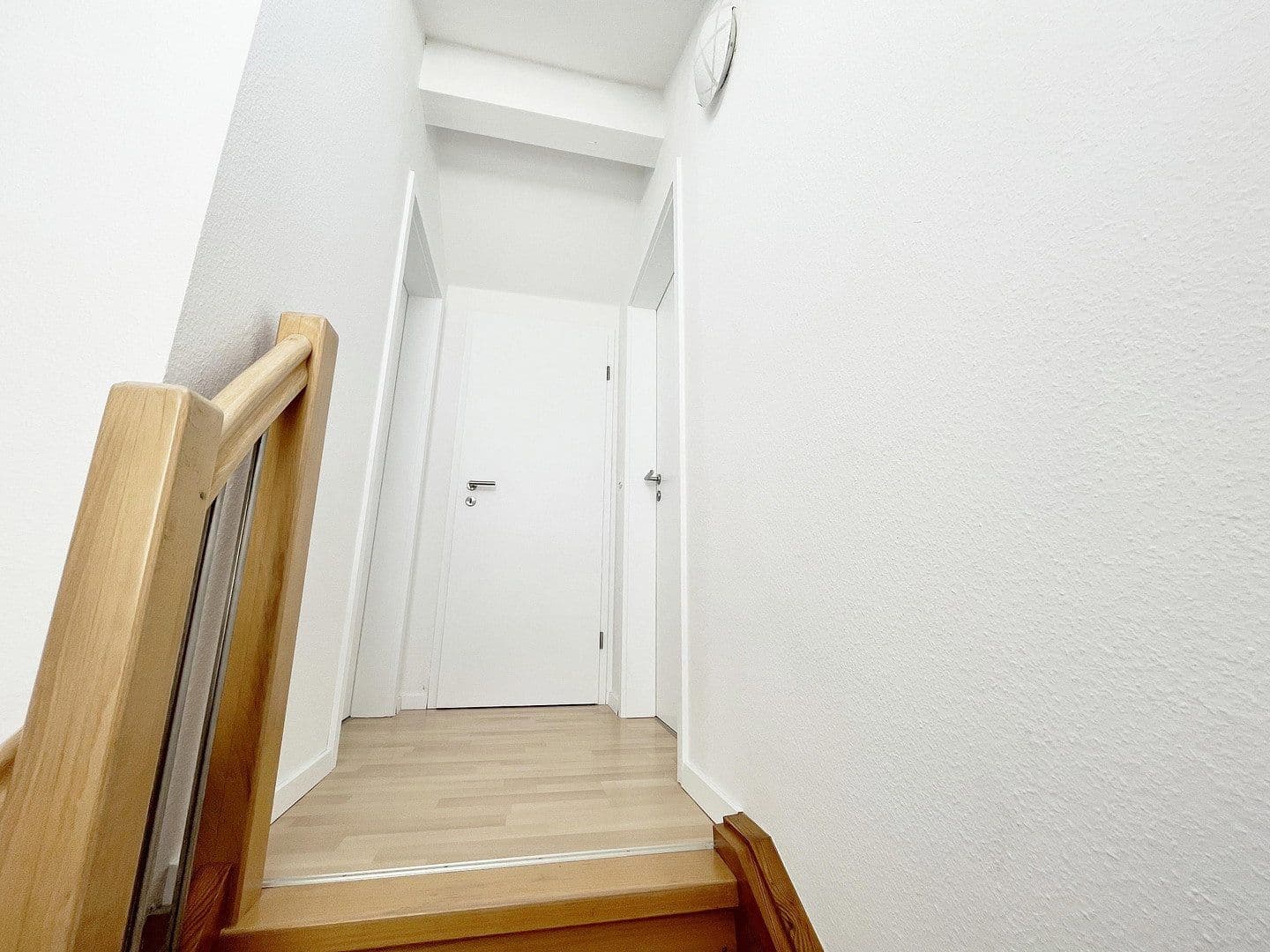Prenájom bytu 3-izbový 103 m², Pforzheim, Bádensko-Wurttembersko Prenájom bytu 3-izbový 103 m², Pforzheim, Bádensko-Wurttembersko