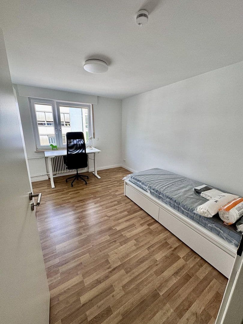 Prenájom bytu 14 m², Rollnerstraße 9, Nürnberg, Bavorsko Prenájom bytu 14 m², Rollnerstraße 9, Nürnberg, Bavorsko