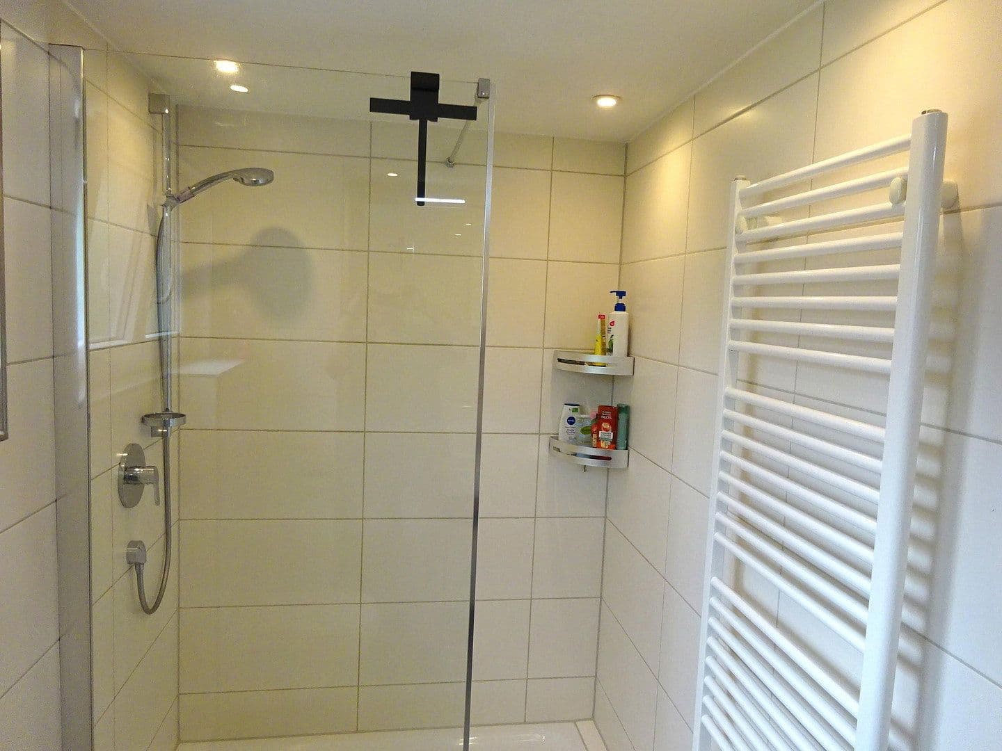 Predaj domu 183 m², pozemek 300 m², Plochingerstr. 137, Esslingen am Neckar, Bádensko-Wurttembersko Predaj domu 183 m², pozemek 300 m², Plochingerstr. 137, Esslingen am Neckar, Bádensko-Wurttembersko