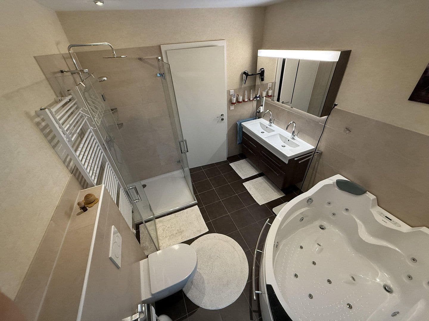 Predaj domu 195 m², pozemek 614 m², Mönchengladbach, Severné Porýnie - Westfálsko Predaj domu 195 m², pozemek 614 m², Mönchengladbach, Severné Porýnie - Westfálsko