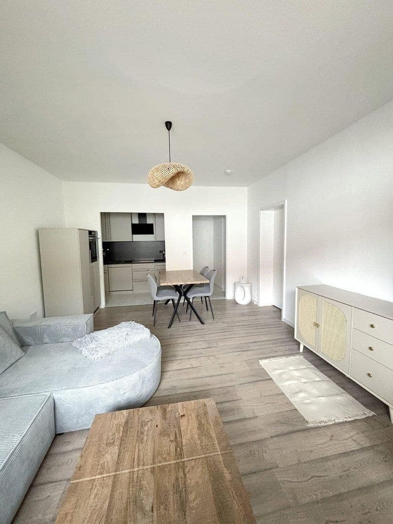Prenájom bytu 2-izbový 50 m², Schleißheimer Str. 182, München, Bavorsko Prenájom bytu 2-izbový 50 m², Schleißheimer Str. 182, München, Bavorsko