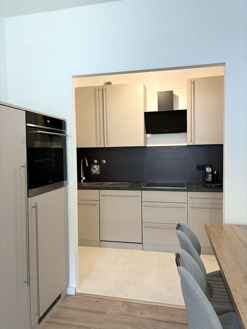 Prenájom bytu 2-izbový 50 m², Schleißheimer Str. 182, München, Bavorsko Prenájom bytu 2-izbový 50 m², Schleißheimer Str. 182, München, Bavorsko