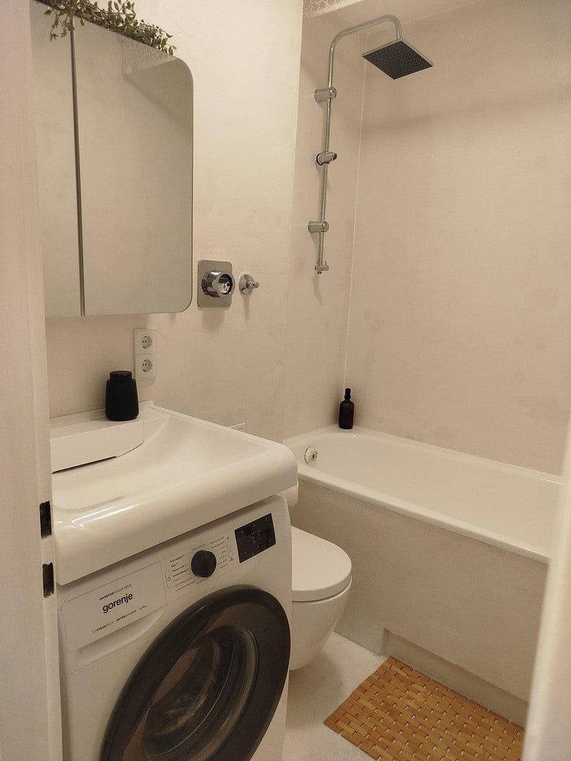 Prenájom bytu 2-izbový 50 m², Schleißheimer Str. 182, München, Bavorsko Prenájom bytu 2-izbový 50 m², Schleißheimer Str. 182, München, Bavorsko