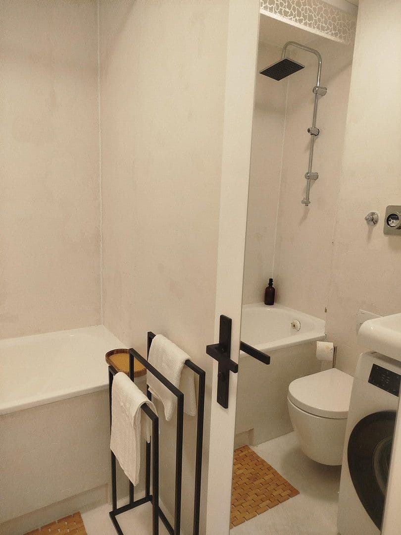 Prenájom bytu 2-izbový 50 m², Schleißheimer Str. 182, München, Bavorsko Prenájom bytu 2-izbový 50 m², Schleißheimer Str. 182, München, Bavorsko