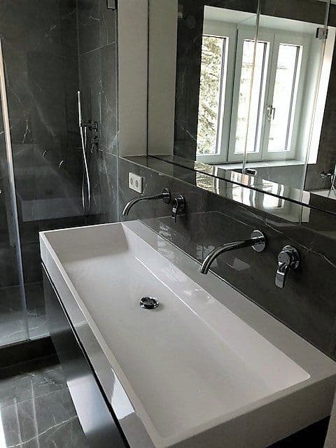 Prenájom bytu 3-izbový 90 m², München, Bavorsko Prenájom bytu 3-izbový 90 m², München, Bavorsko