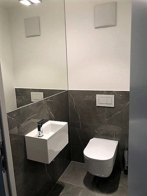 Prenájom bytu 3-izbový 90 m², München, Bavorsko Prenájom bytu 3-izbový 90 m², München, Bavorsko