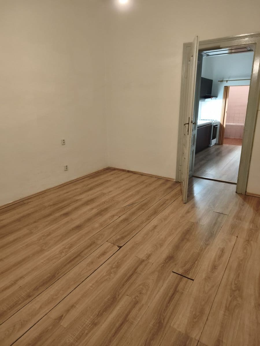 Prenájom bytu 1-izbový 35 m², Šafaříkova, Prostějov, Olomoucký kraj Prenájom bytu 1-izbový 35 m², Šafaříkova, Prostějov, Olomoucký kraj