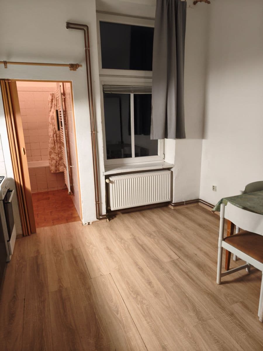 Prenájom bytu 1-izbový 35 m², Šafaříkova, Prostějov, Olomoucký kraj Prenájom bytu 1-izbový 35 m², Šafaříkova, Prostějov, Olomoucký kraj