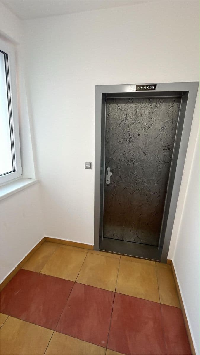 Prenájom bytu 3-izbový 72 m², Čajkovského, Hodonín, Jihomoravský kraj Prenájom bytu 3-izbový 72 m², Čajkovského, Hodonín, Jihomoravský kraj