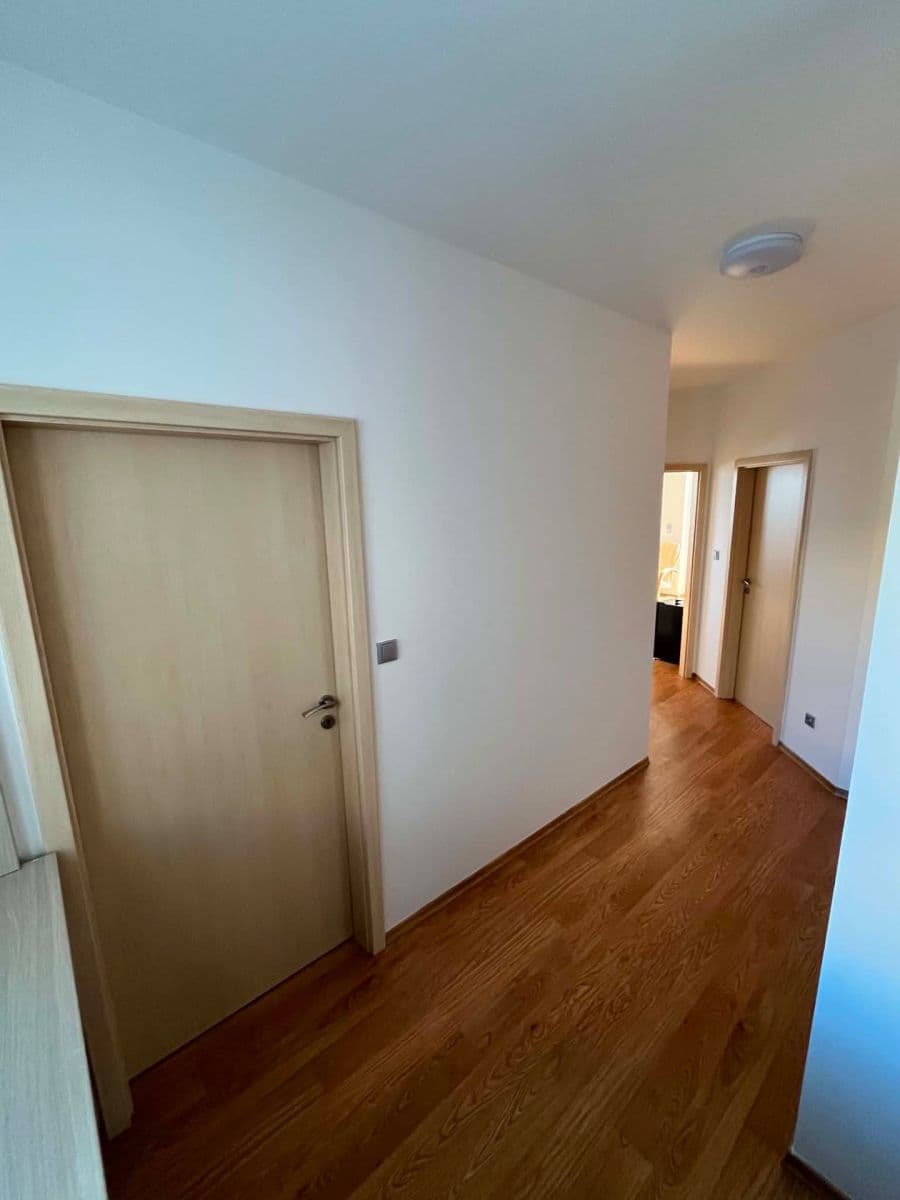 Prenájom bytu 3-izbový 72 m², Čajkovského, Hodonín, Jihomoravský kraj Prenájom bytu 3-izbový 72 m², Čajkovského, Hodonín, Jihomoravský kraj