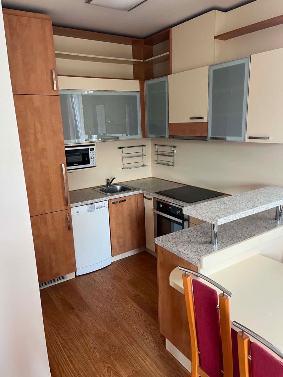 Prenájom bytu 3-izbový 72 m², Čajkovského, Hodonín, Jihomoravský kraj Prenájom bytu 3-izbový 72 m², Čajkovského, Hodonín, Jihomoravský kraj