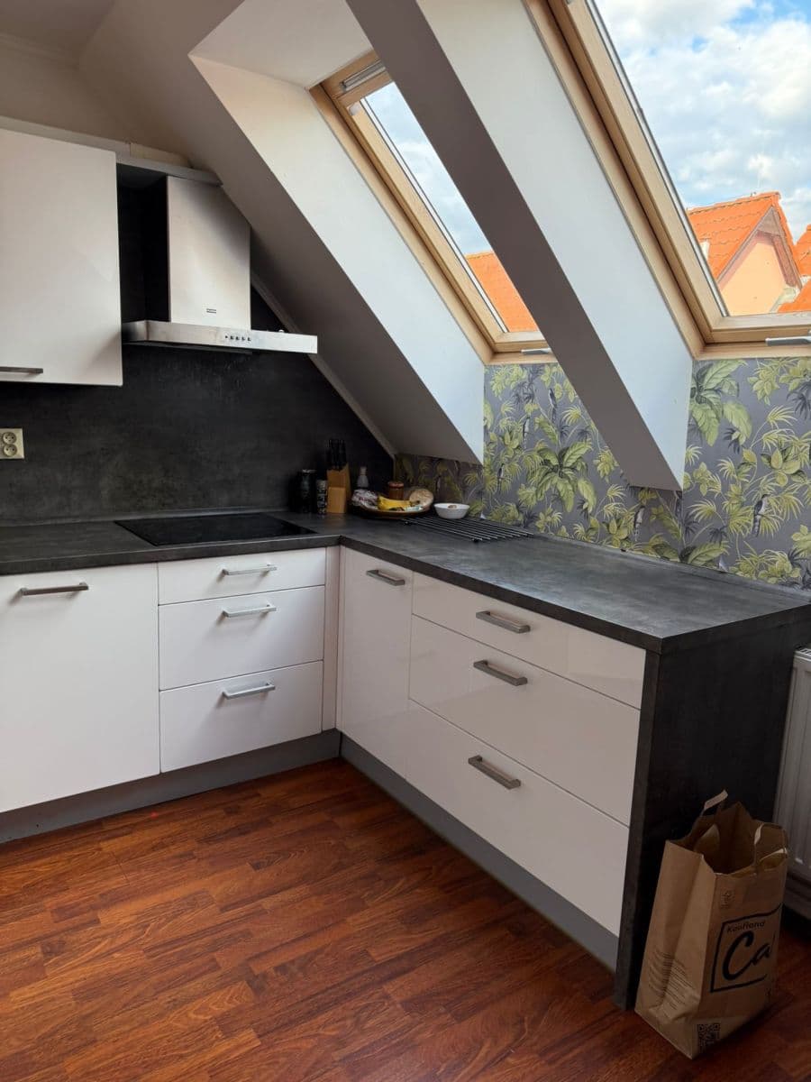 Prenájom bytu 2-izbový 65 m², Luční, Nupaky, Středočeský kraj Prenájom bytu 2-izbový 65 m², Luční, Nupaky, Středočeský kraj