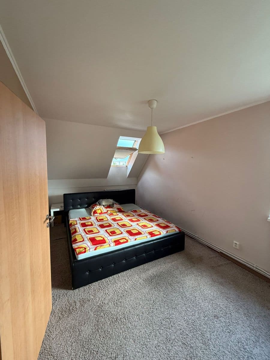 Prenájom bytu 2-izbový 65 m², Luční, Nupaky, Středočeský kraj Prenájom bytu 2-izbový 65 m², Luční, Nupaky, Středočeský kraj