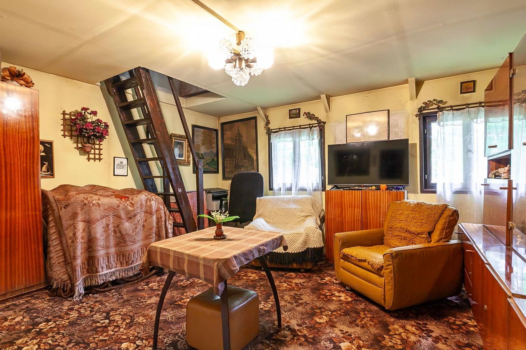 Predaj rekreačného objektu 50 m², pozemek 2.736 m², Slapy, Jihočeský kraj Predaj rekreačného objektu 50 m², pozemek 2.736 m², Slapy, Jihočeský kraj