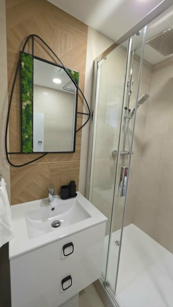 Prenájom bytu 3-izbový 64 m², A. Bednára, Prievidza, Trenčiansky kraj Prenájom bytu 3-izbový 64 m², A. Bednára, Prievidza, Trenčiansky kraj