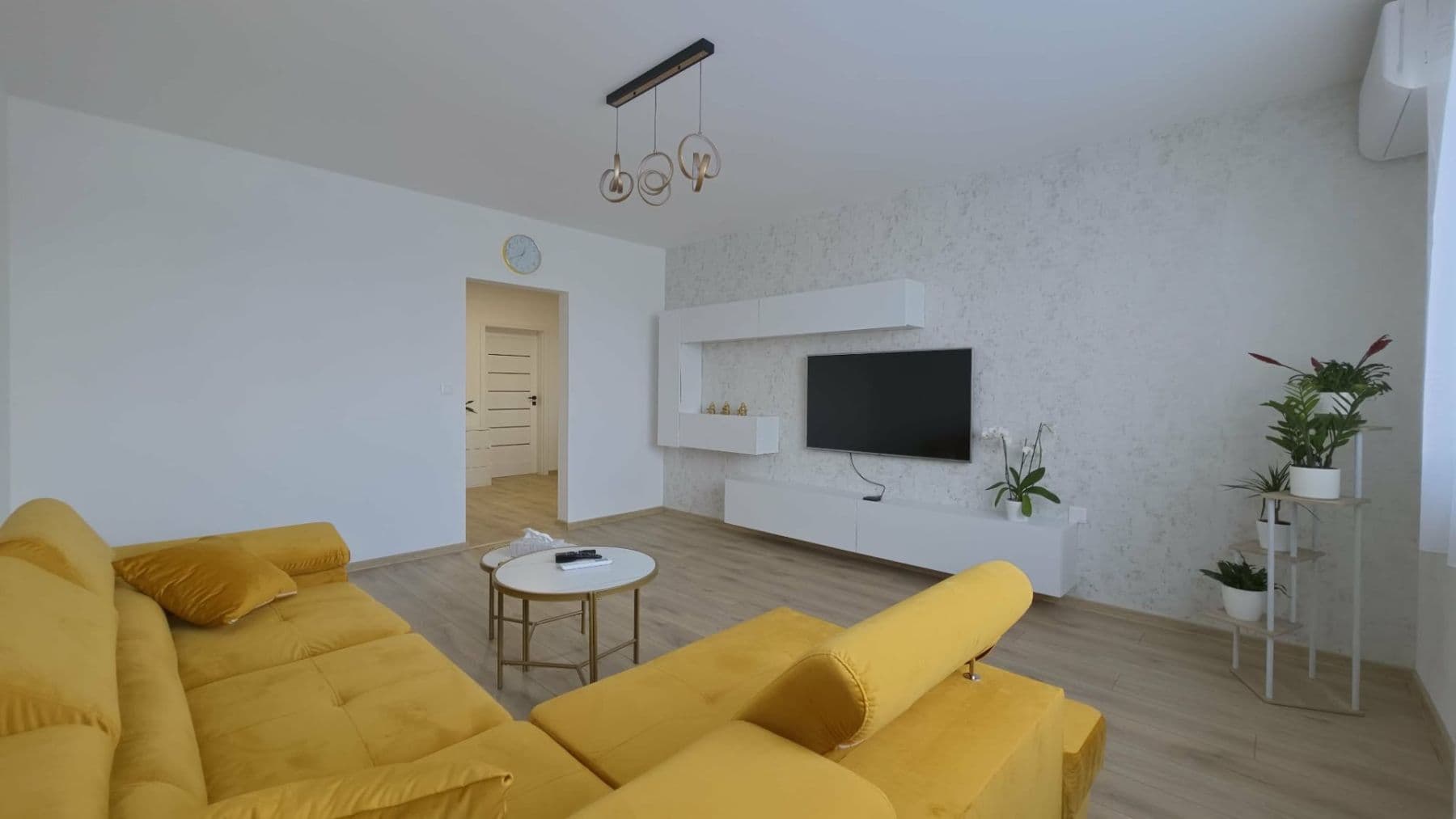 Prenájom bytu 3-izbový 64 m², A. Bednára, Prievidza, Trenčiansky kraj Prenájom bytu 3-izbový 64 m², A. Bednára, Prievidza, Trenčiansky kraj