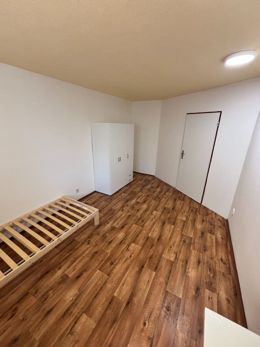 Prenájom bytu 3-izbový 60 m², Londýnská, Ústí nad Labem, Ústecký kraj Prenájom bytu 3-izbový 60 m², Londýnská, Ústí nad Labem, Ústecký kraj