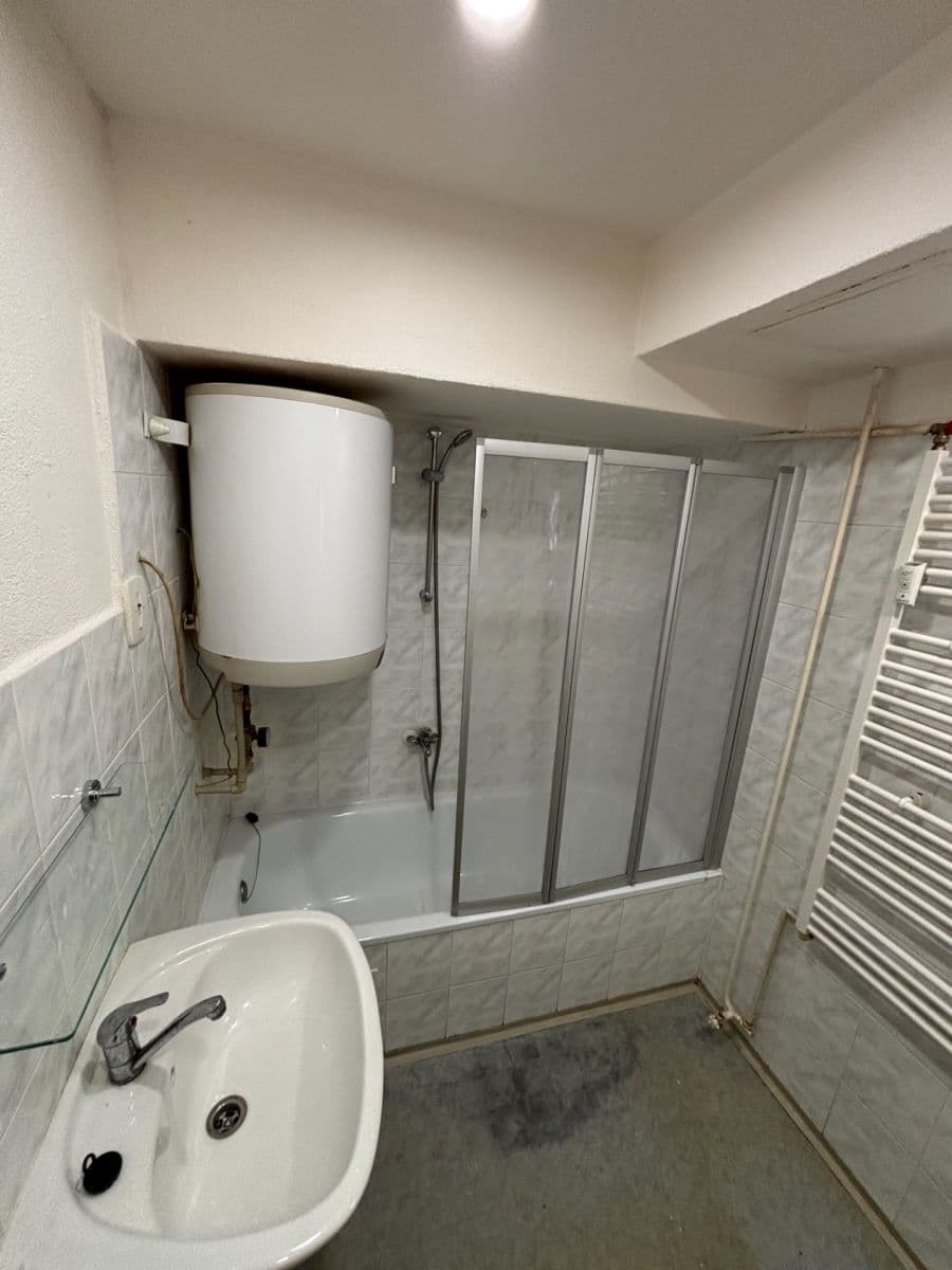 Prenájom bytu 3-izbový 60 m², Londýnská, Ústí nad Labem, Ústecký kraj Prenájom bytu 3-izbový 60 m², Londýnská, Ústí nad Labem, Ústecký kraj