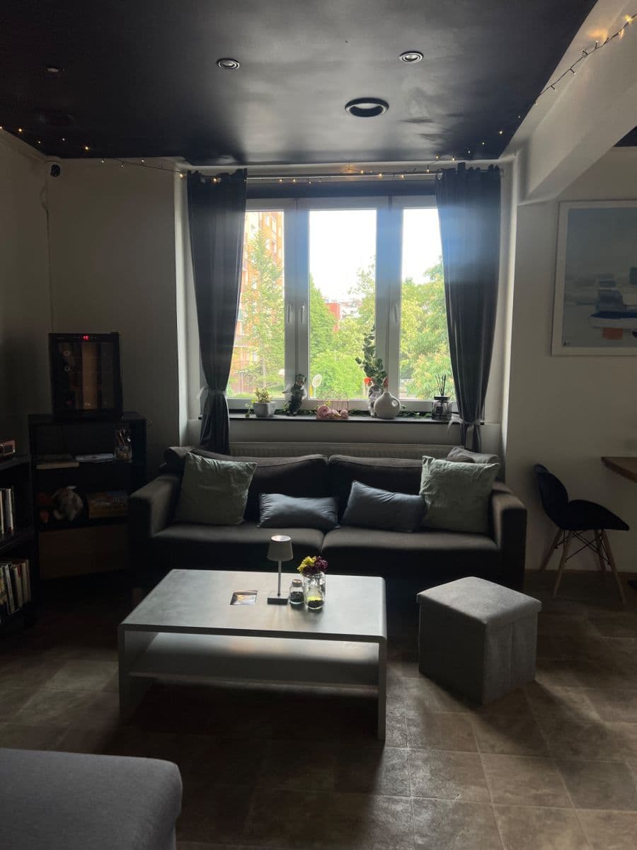 Prenájom nebytového priestoru 60 m², U Plynárny, Praha, Praha Prenájom nebytového priestoru 60 m², U Plynárny, Praha, Praha