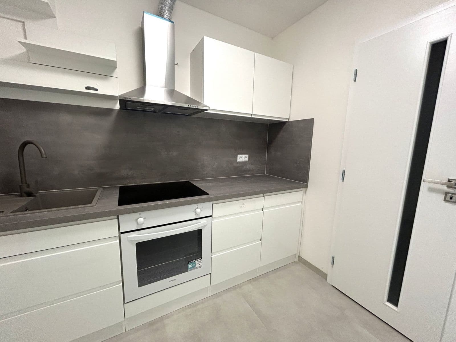 Prenájom bytu 2-izbový 49 m², Imrychova, Praha, Praha Prenájom bytu 2-izbový 49 m², Imrychova, Praha, Praha