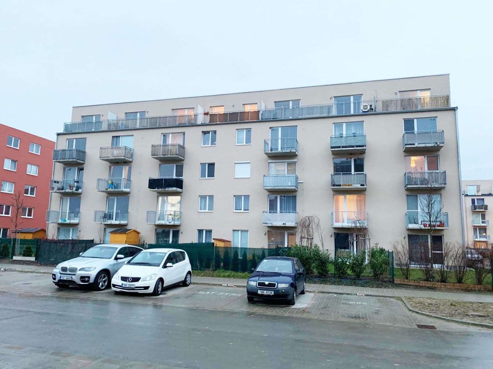 Prenájom bytu 1-izbový 32 m², Ječná, Hostivice, Středočeský kraj Prenájom bytu 1-izbový 32 m², Ječná, Hostivice, Středočeský kraj