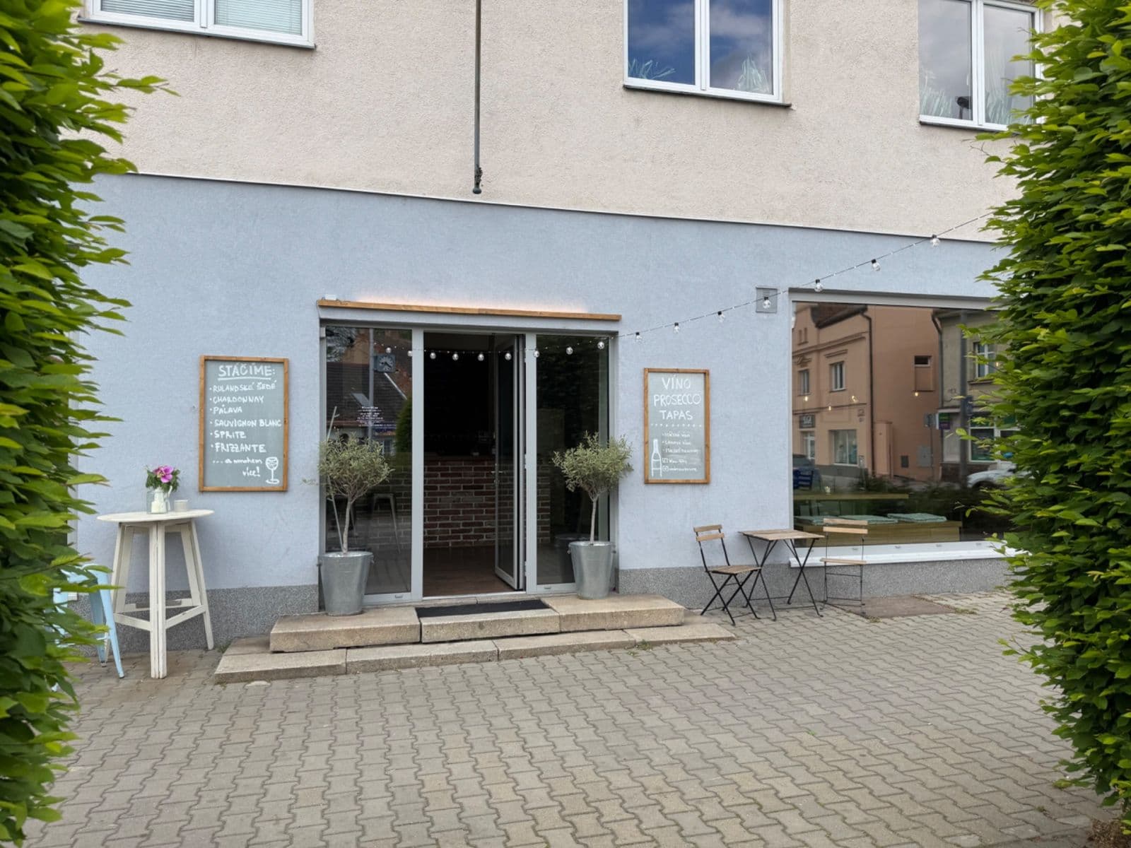 Prenájom nebytového priestoru 72 m², Semanského, Praha, Praha Prenájom nebytového priestoru 72 m², Semanského, Praha, Praha