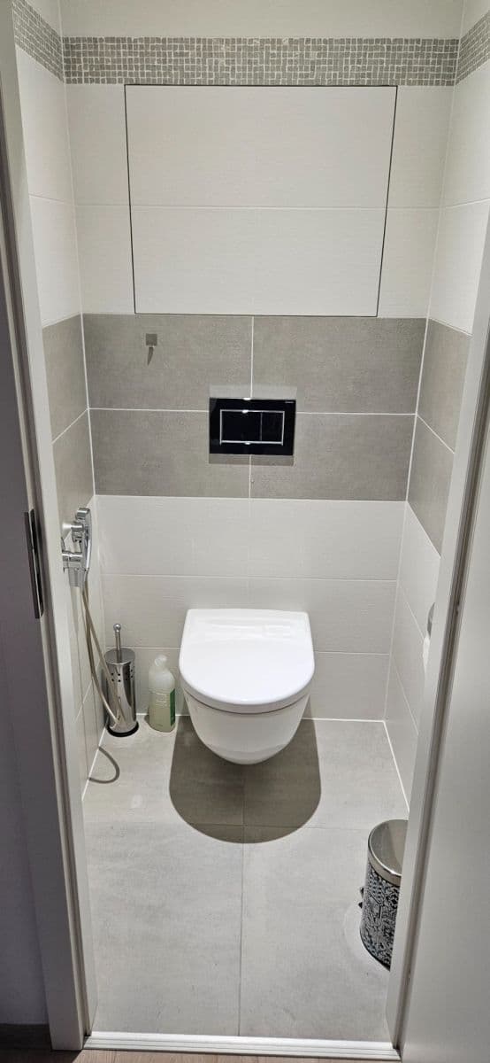Prenájom bytu 3-izbový 78 m², Krouzova, Praha, Praha Prenájom bytu 3-izbový 78 m², Krouzova, Praha, Praha