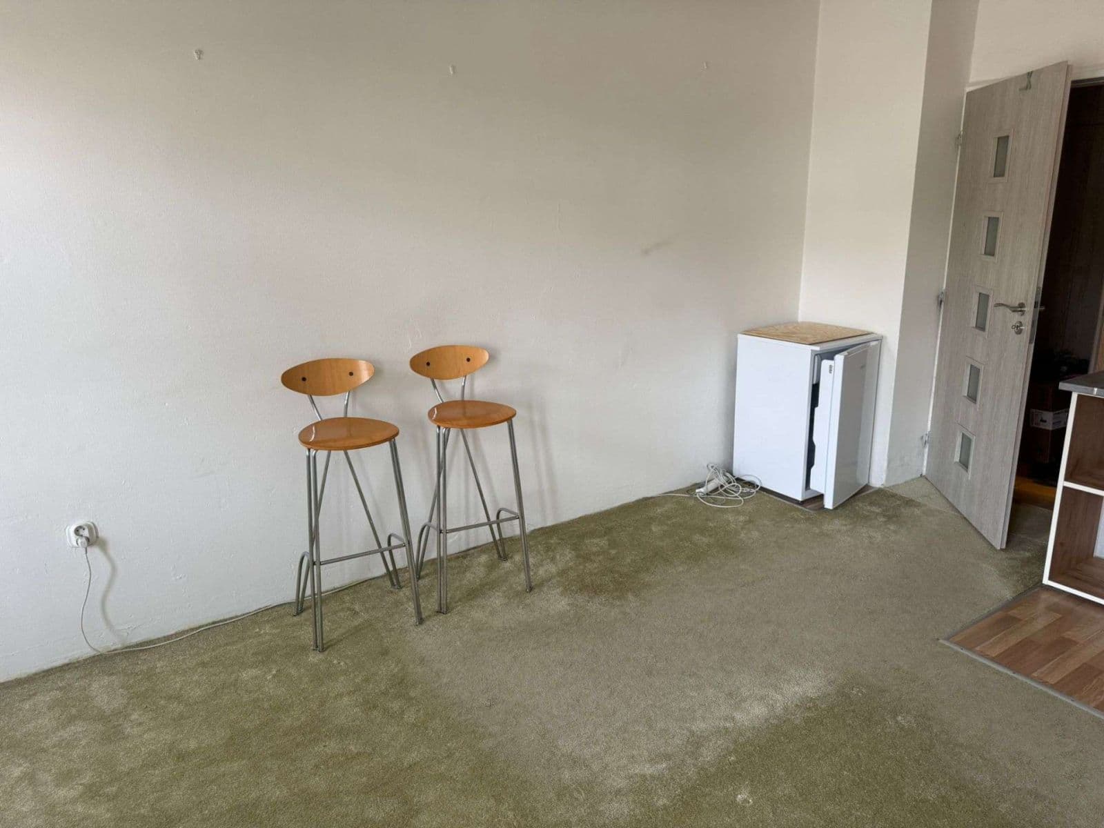 Prenájom bytu 1-izbový 23 m², Strančická, Praha, Praha Prenájom bytu 1-izbový 23 m², Strančická, Praha, Praha