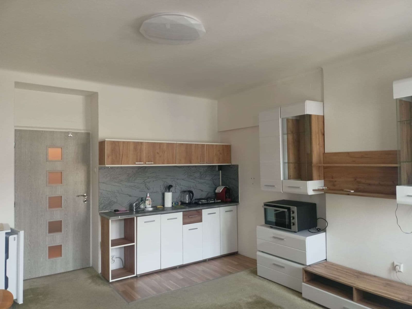 Prenájom bytu 1-izbový 23 m², Strančická, Praha, Praha Prenájom bytu 1-izbový 23 m², Strančická, Praha, Praha