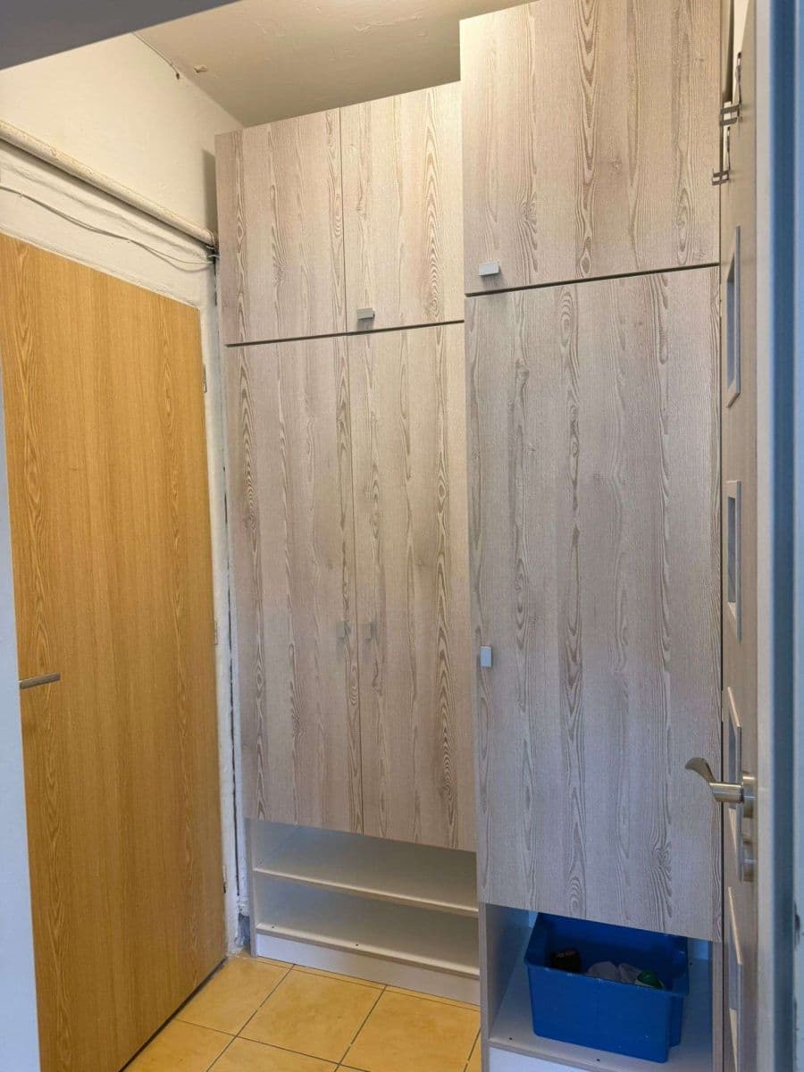 Prenájom bytu 1-izbový 23 m², Strančická, Praha, Praha Prenájom bytu 1-izbový 23 m², Strančická, Praha, Praha