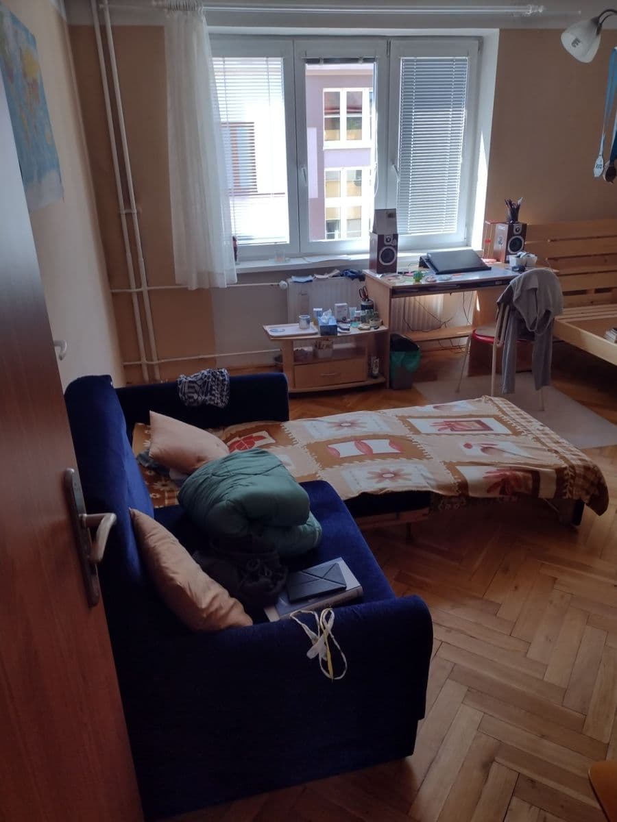 Prenájom bytu 2-izbový 65 m², K Blahobytu, Pardubice, Pardubický kraj Prenájom bytu 2-izbový 65 m², K Blahobytu, Pardubice, Pardubický kraj