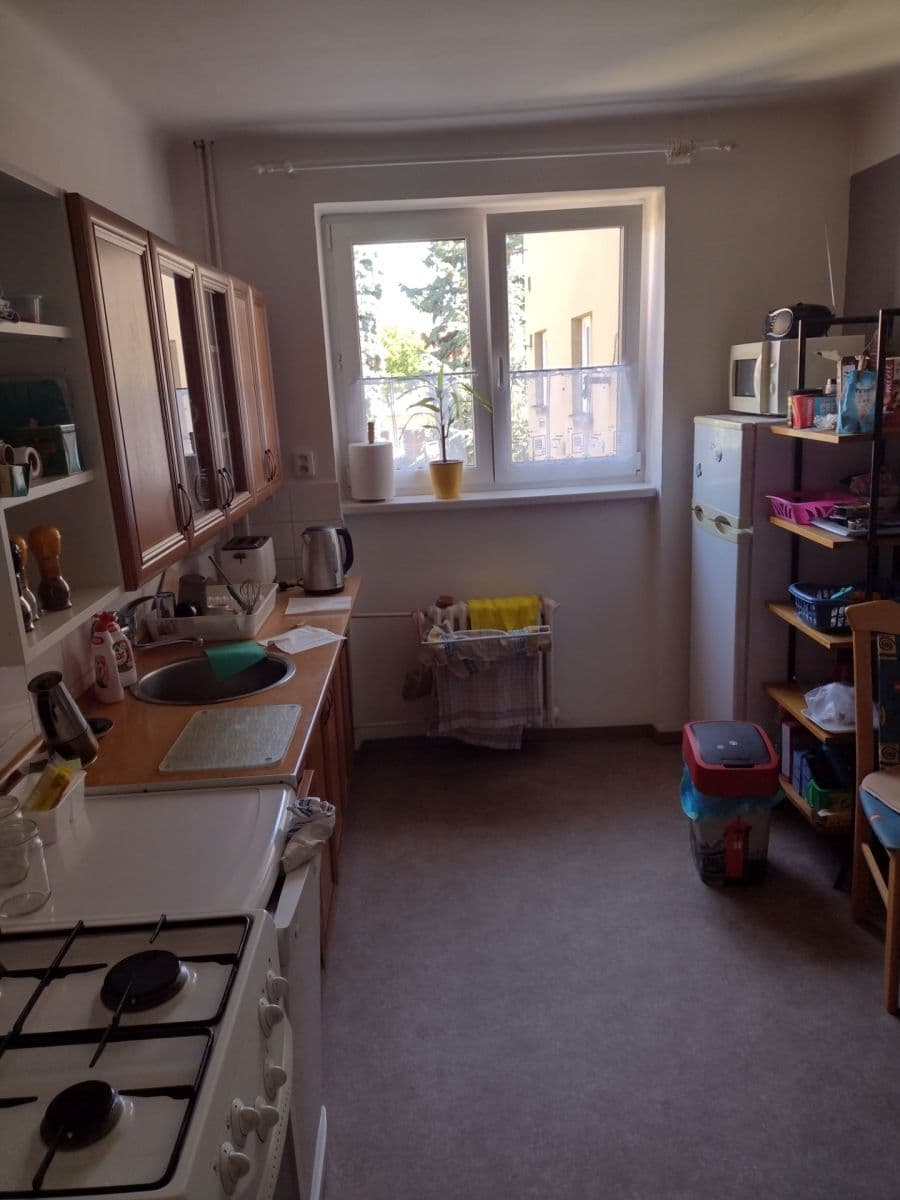 Prenájom bytu 2-izbový 65 m², K Blahobytu, Pardubice, Pardubický kraj Prenájom bytu 2-izbový 65 m², K Blahobytu, Pardubice, Pardubický kraj