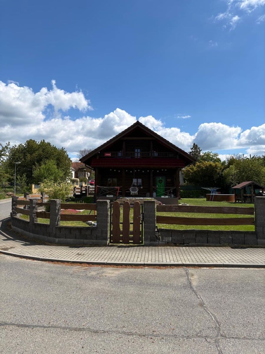 Predaj domu 131 m², pozemek 801 m², K Miškovci, Mirotice, Jihočeský kraj Predaj domu 131 m², pozemek 801 m², K Miškovci, Mirotice, Jihočeský kraj