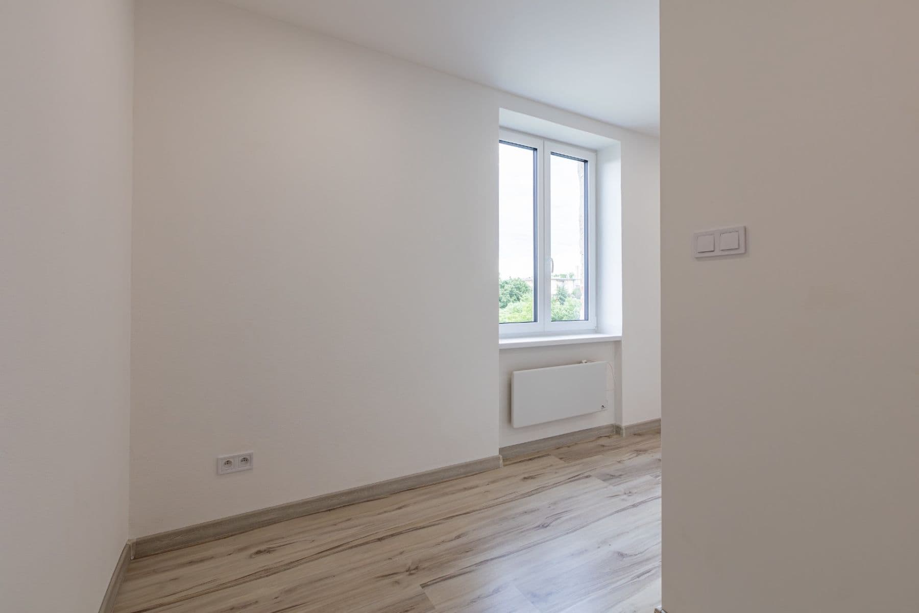 Predaj bytu 1-izbový 35 m², Růženy Svobodové, Znojmo, Jihomoravský kraj Predaj bytu 1-izbový 35 m², Růženy Svobodové, Znojmo, Jihomoravský kraj