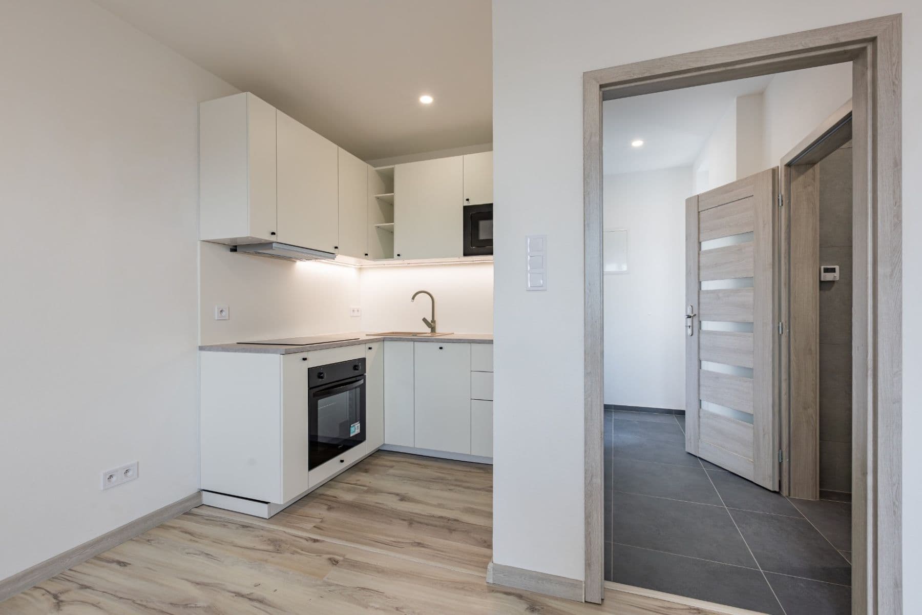 Predaj bytu 1-izbový 35 m², Růženy Svobodové, Znojmo, Jihomoravský kraj Predaj bytu 1-izbový 35 m², Růženy Svobodové, Znojmo, Jihomoravský kraj