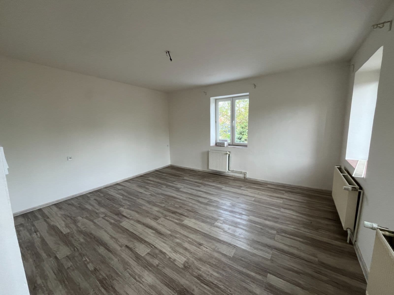 Prenájom bytu 3-izbový 150 m², Svatojiřská, Libušín, Středočeský kraj Prenájom bytu 3-izbový 150 m², Svatojiřská, Libušín, Středočeský kraj