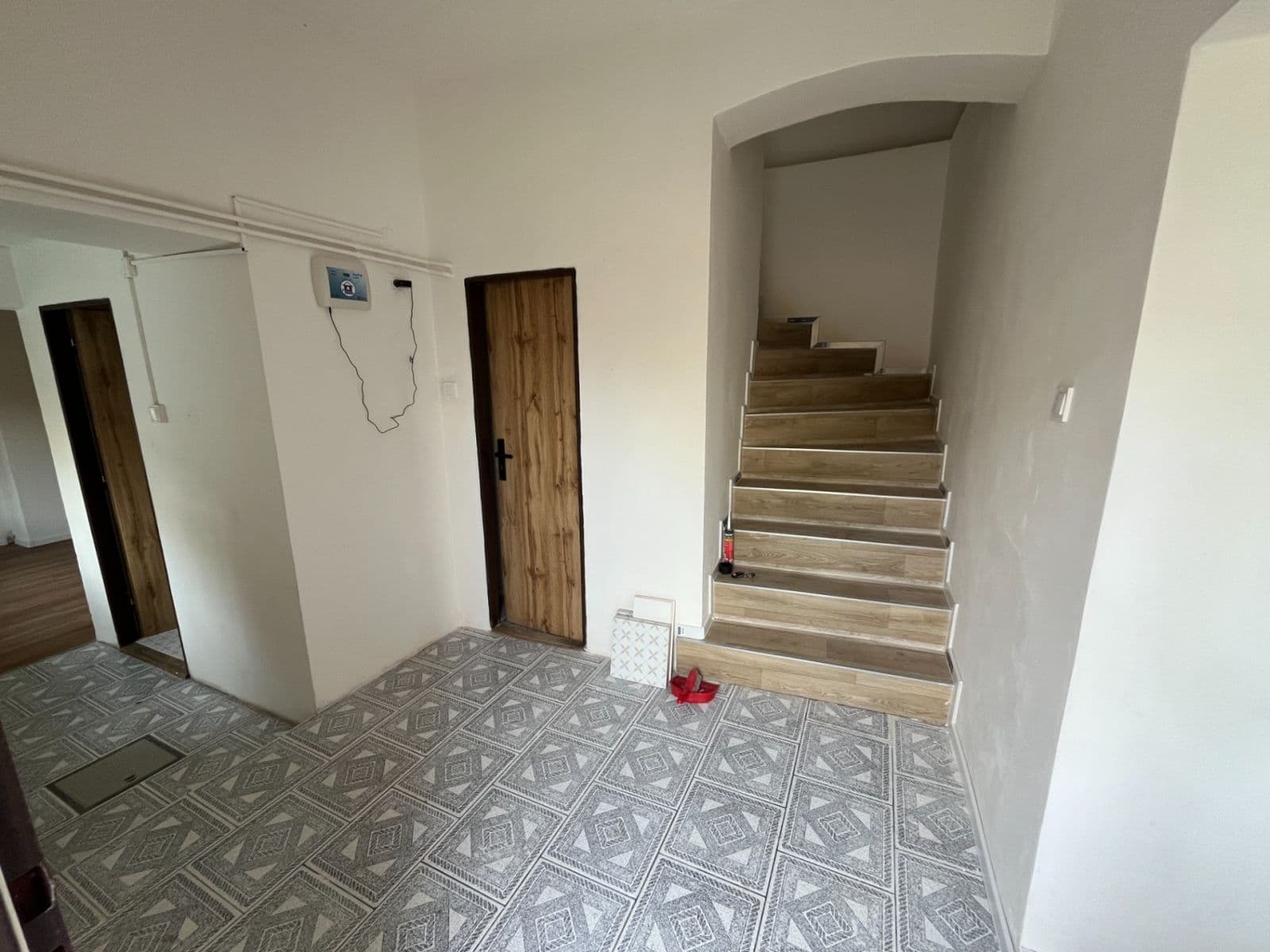 Prenájom bytu 3-izbový 150 m², Svatojiřská, Libušín, Středočeský kraj Prenájom bytu 3-izbový 150 m², Svatojiřská, Libušín, Středočeský kraj