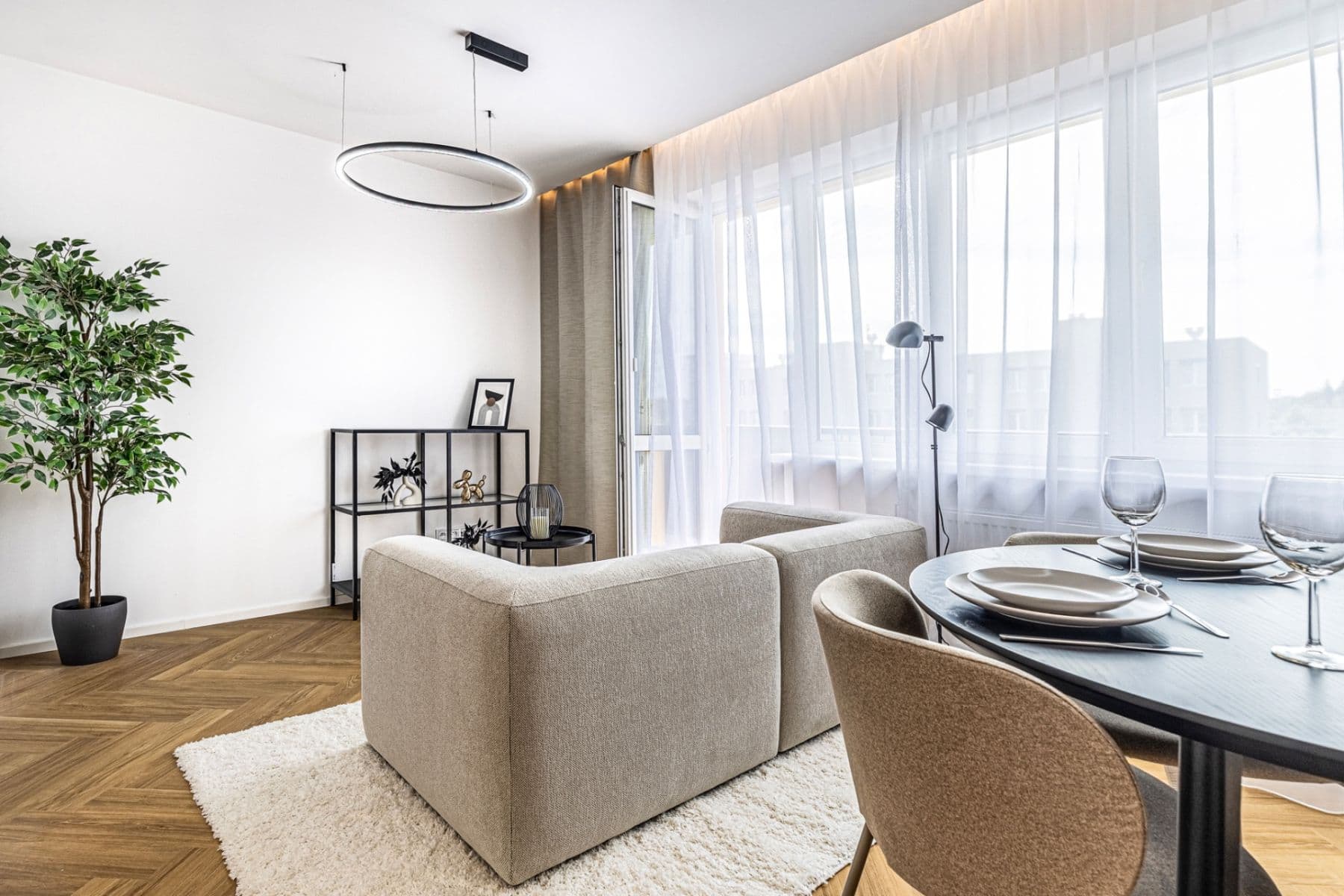 Predaj bytu 4-izbový 80 m², Hrusická, Praha, Praha Predaj bytu 4-izbový 80 m², Hrusická, Praha, Praha