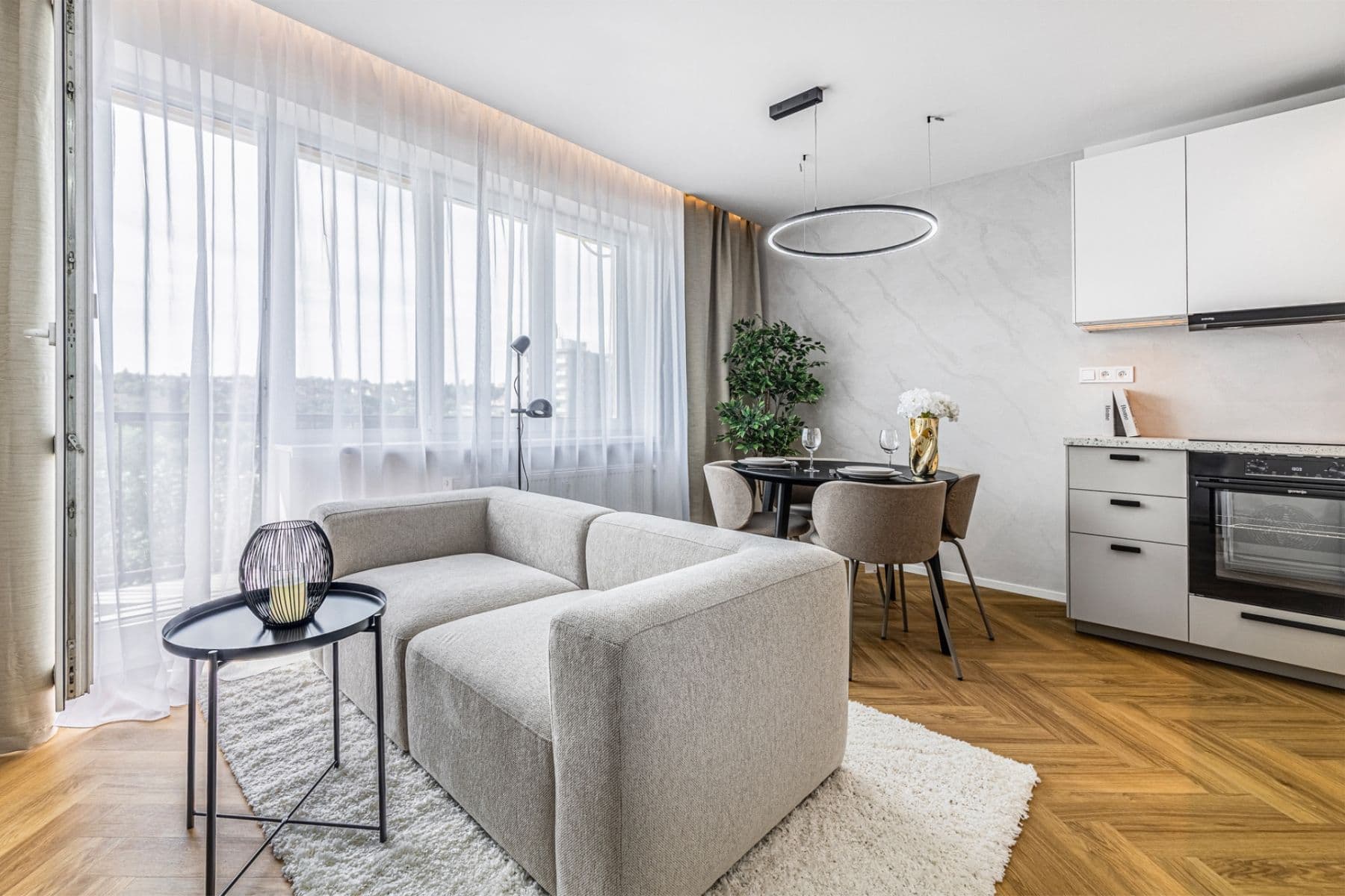 Predaj bytu 4-izbový 80 m², Hrusická, Praha, Praha Predaj bytu 4-izbový 80 m², Hrusická, Praha, Praha