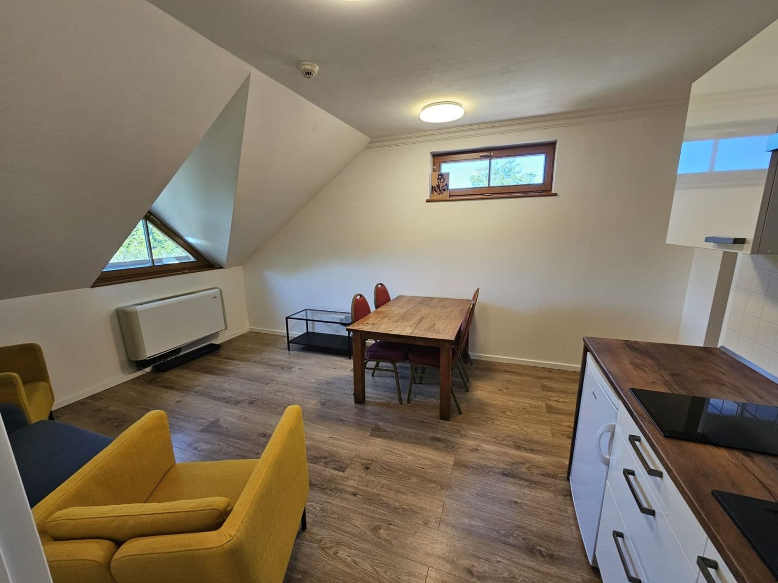 Prenájom bytu 2-izbový 48 m², Antolská, Petržalka, Bratislavský kraj Prenájom bytu 2-izbový 48 m², Antolská, Petržalka, Bratislavský kraj