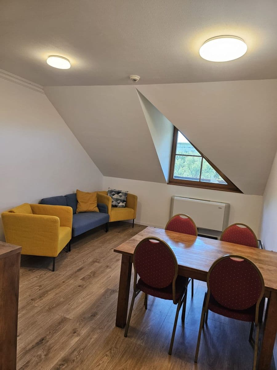 Prenájom bytu 2-izbový 48 m², Antolská, Petržalka, Bratislavský kraj Prenájom bytu 2-izbový 48 m², Antolská, Petržalka, Bratislavský kraj